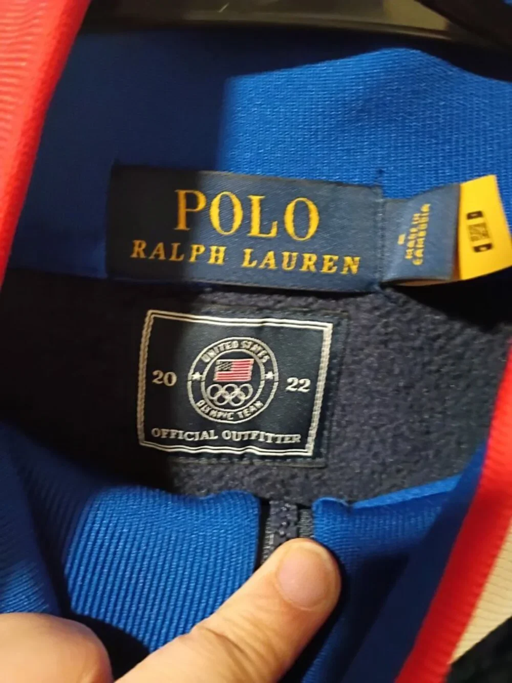 Polo Ralph Lauren neck hem